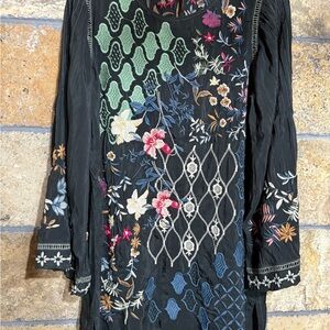 Floral Embroidered Black tunic by Johnny Was